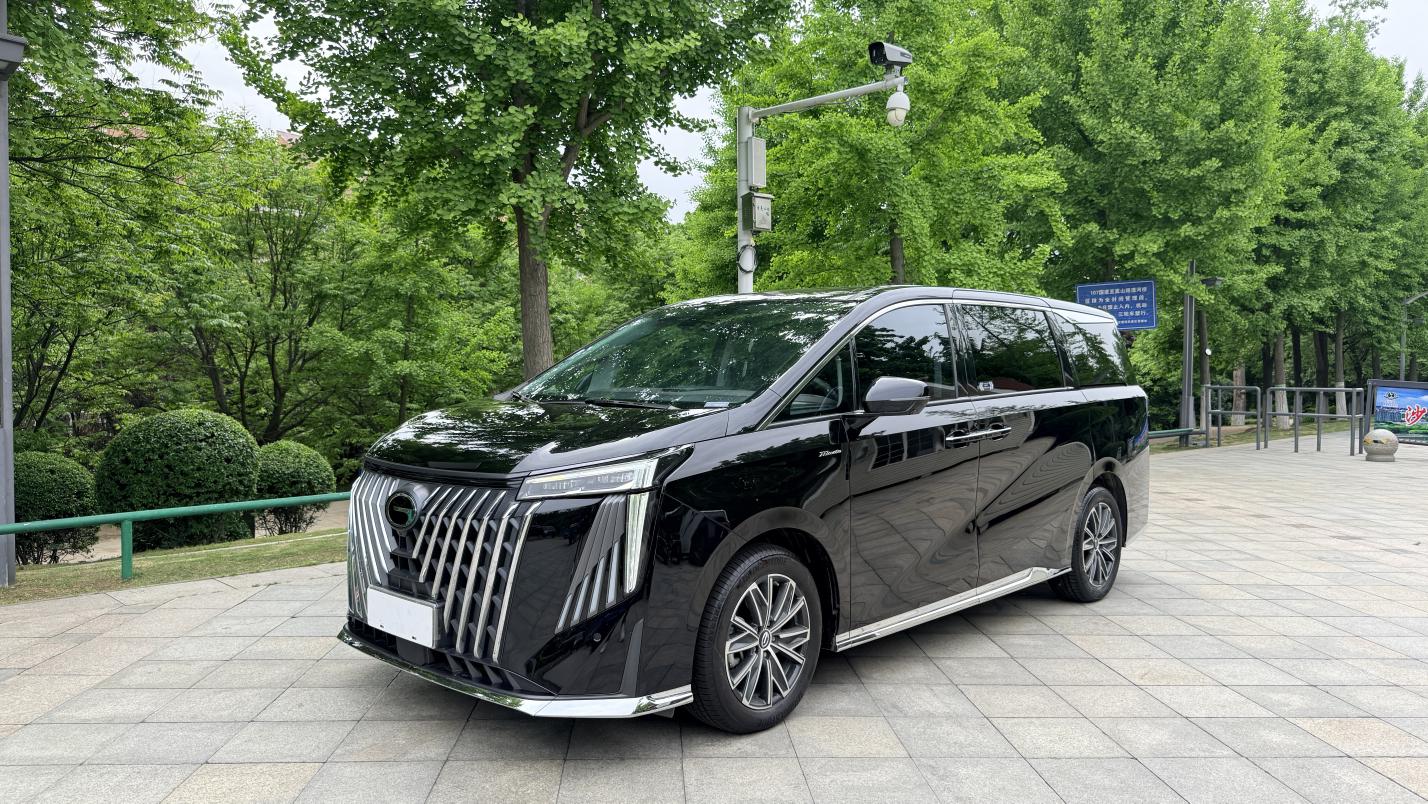GAC M8 2024 2.0TGDI Luxury