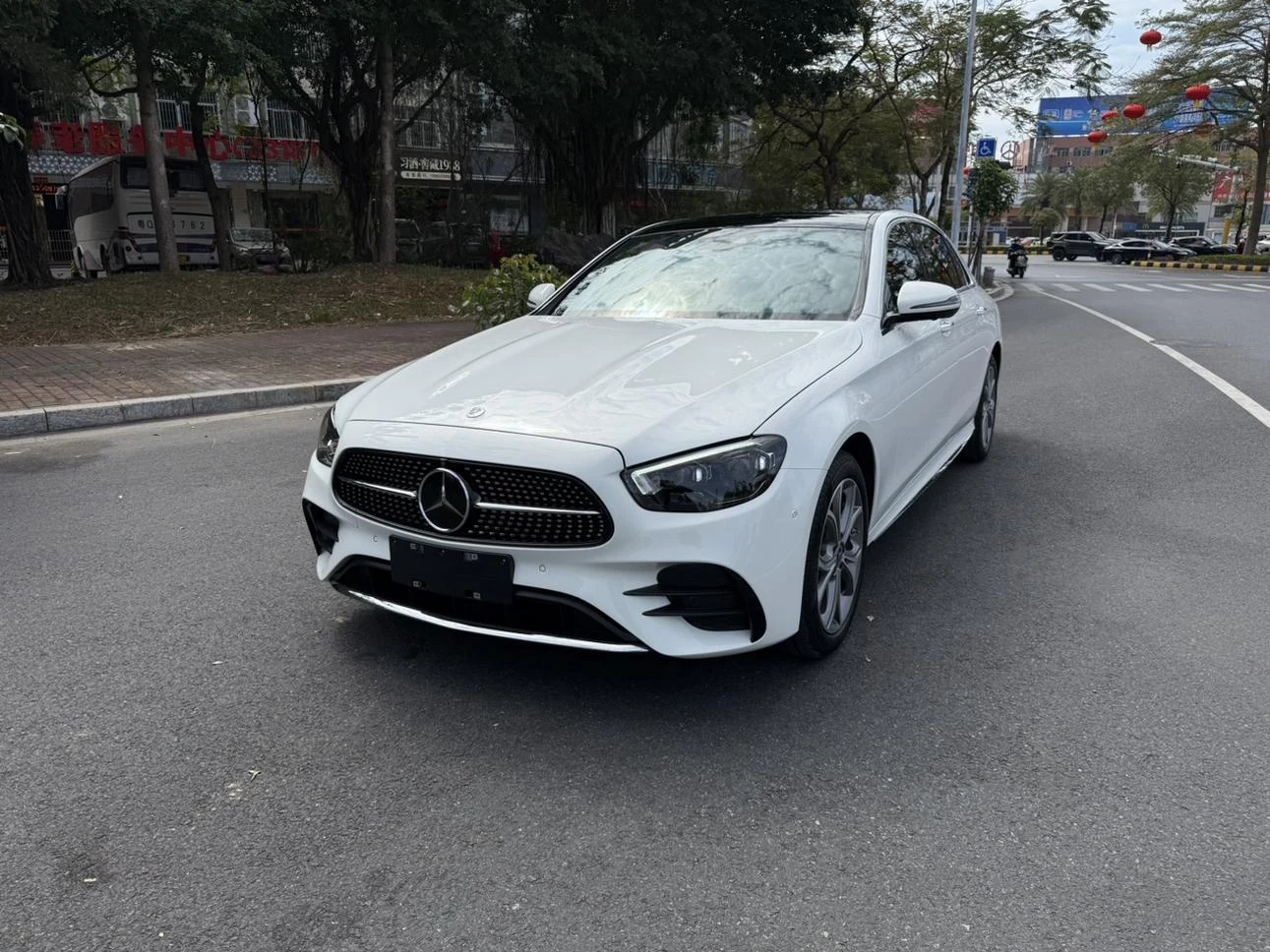 Mercedes-Benz E-Class E 2023 E 300 L Luxury Sport