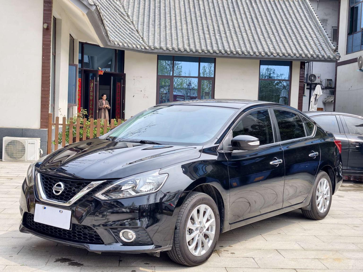 Nissan Sylphy 2018 1.6XV CVT Premium