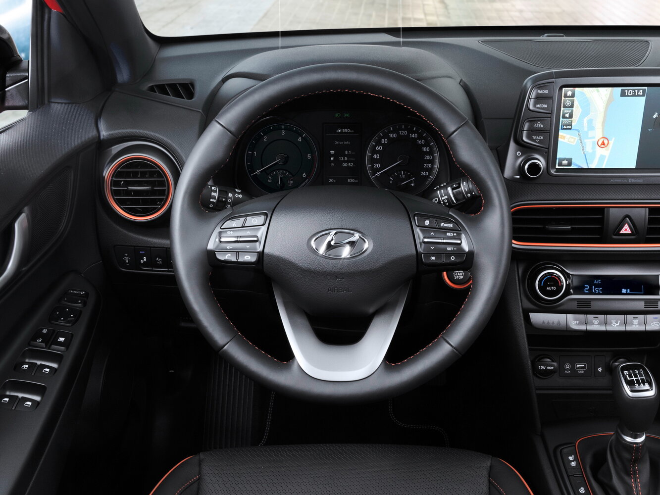 Hyundai Kona Premium — Фотографии комплектации 12