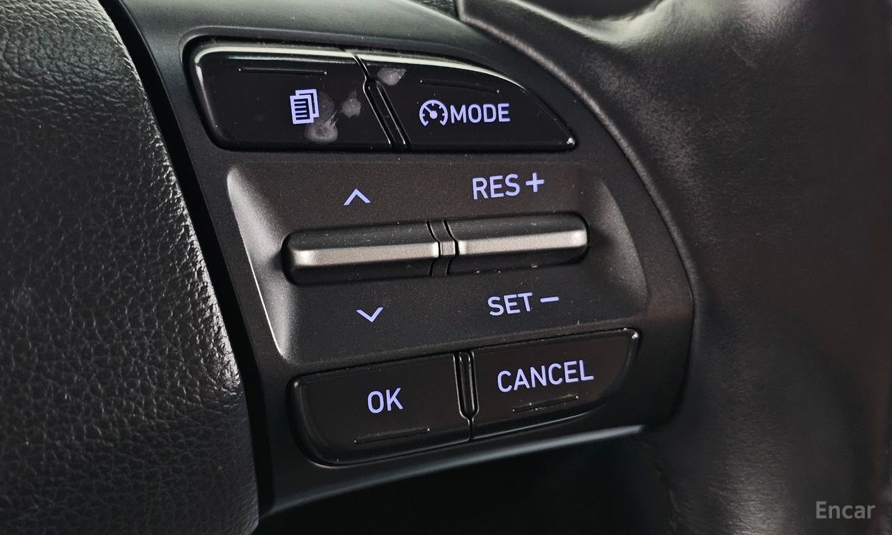 Hyundai Kona Premium — Фотографии автомобиля 17