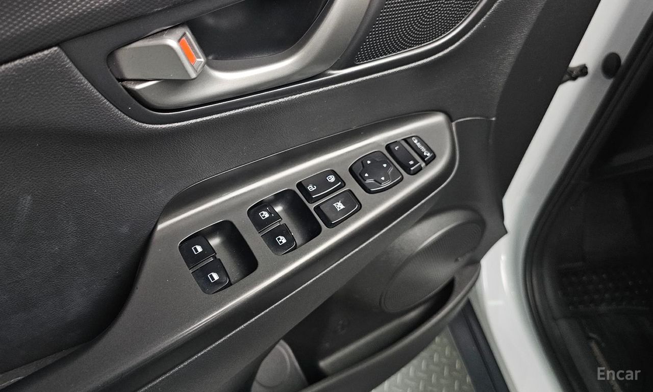 Hyundai Kona Premium — Фотографии автомобиля 18
