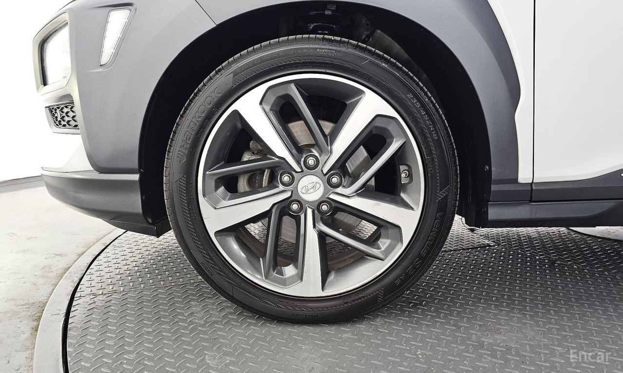 Hyundai Kona Premium — Фотографии автомобиля 5