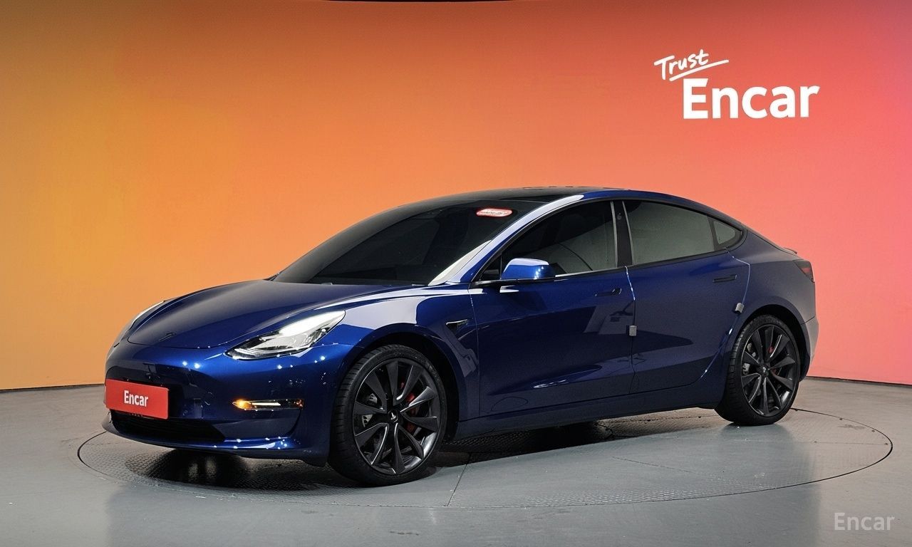 Tesla Model 3 AWD