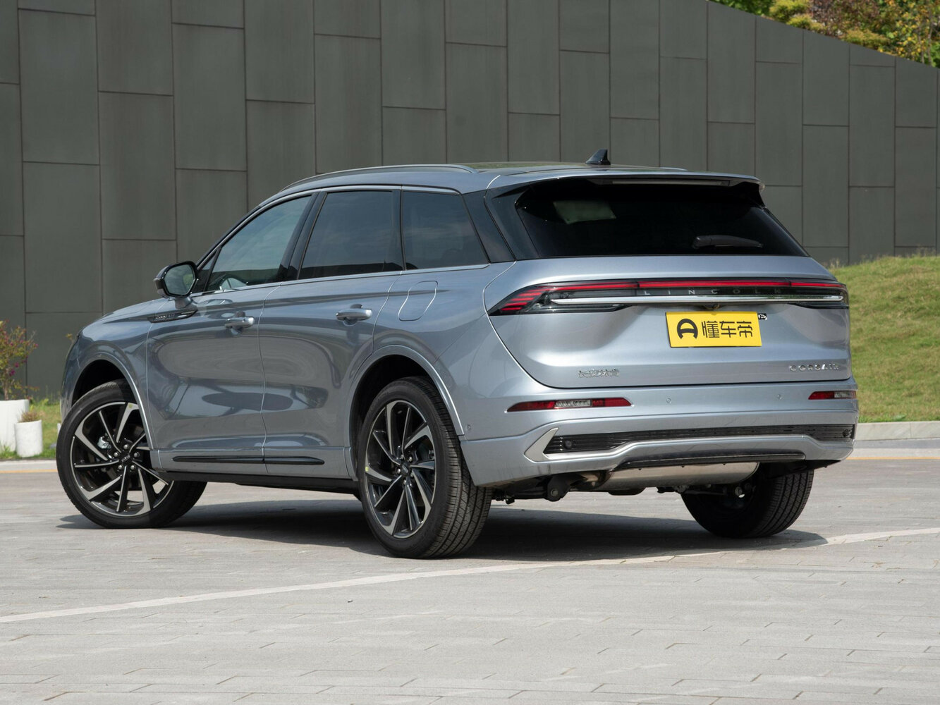 Lincoln Corsair 2024 1.5T 2WD — Фотографии комплектации 4