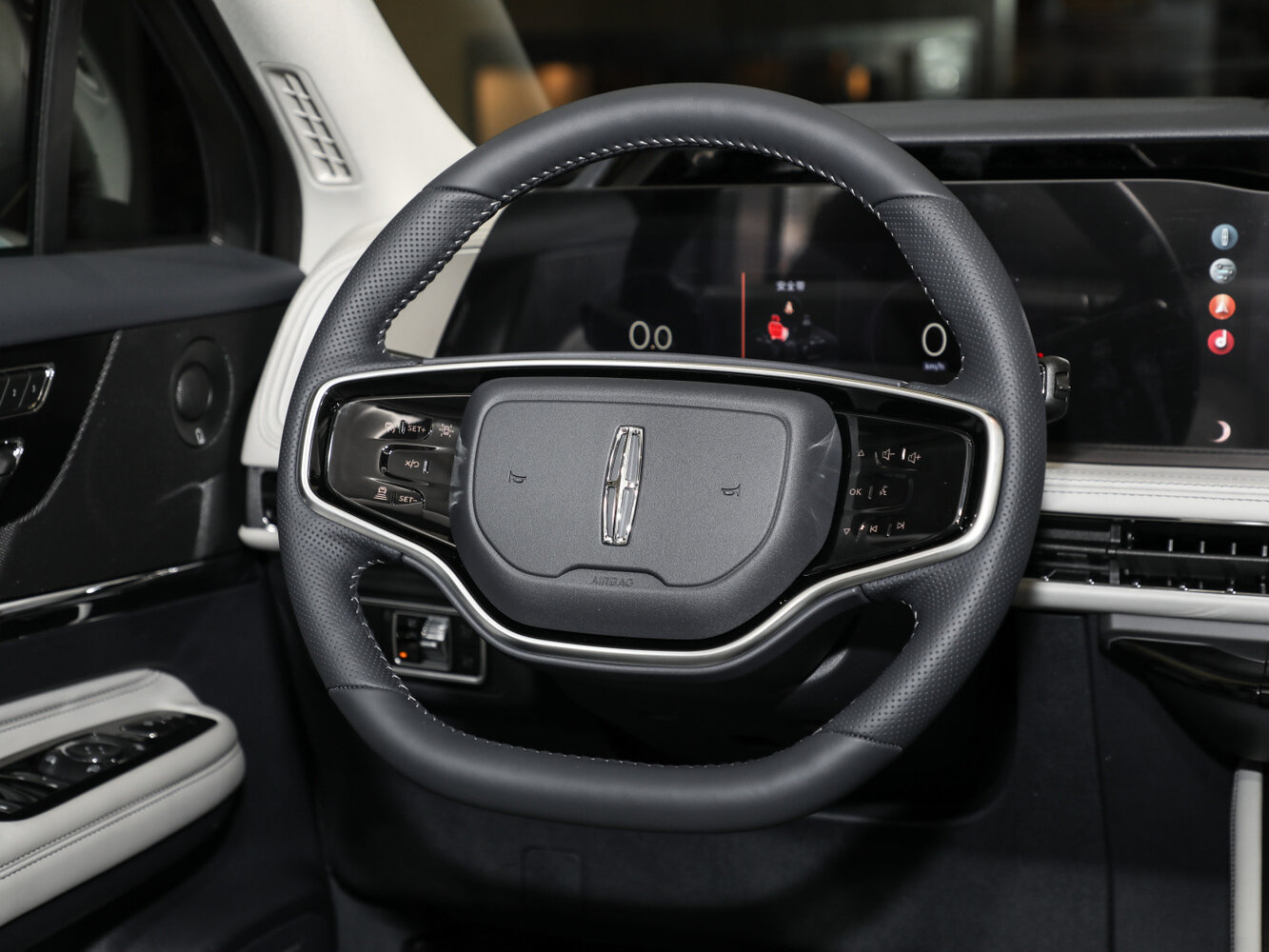 Lincoln Corsair 2024 1.5T 2WD — Фотографии комплектации 7