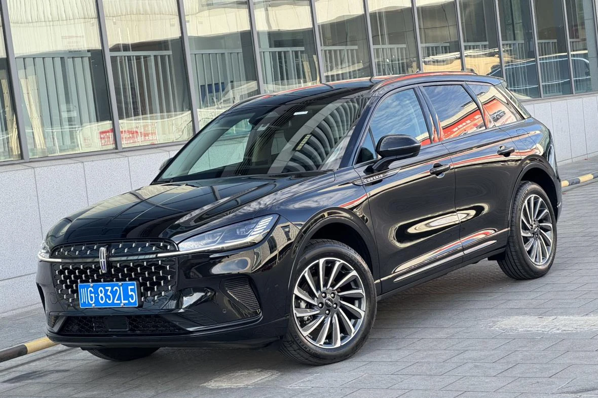Lincoln Corsair 2024 1.5T 2WD — Фотографии автомобиля 1
