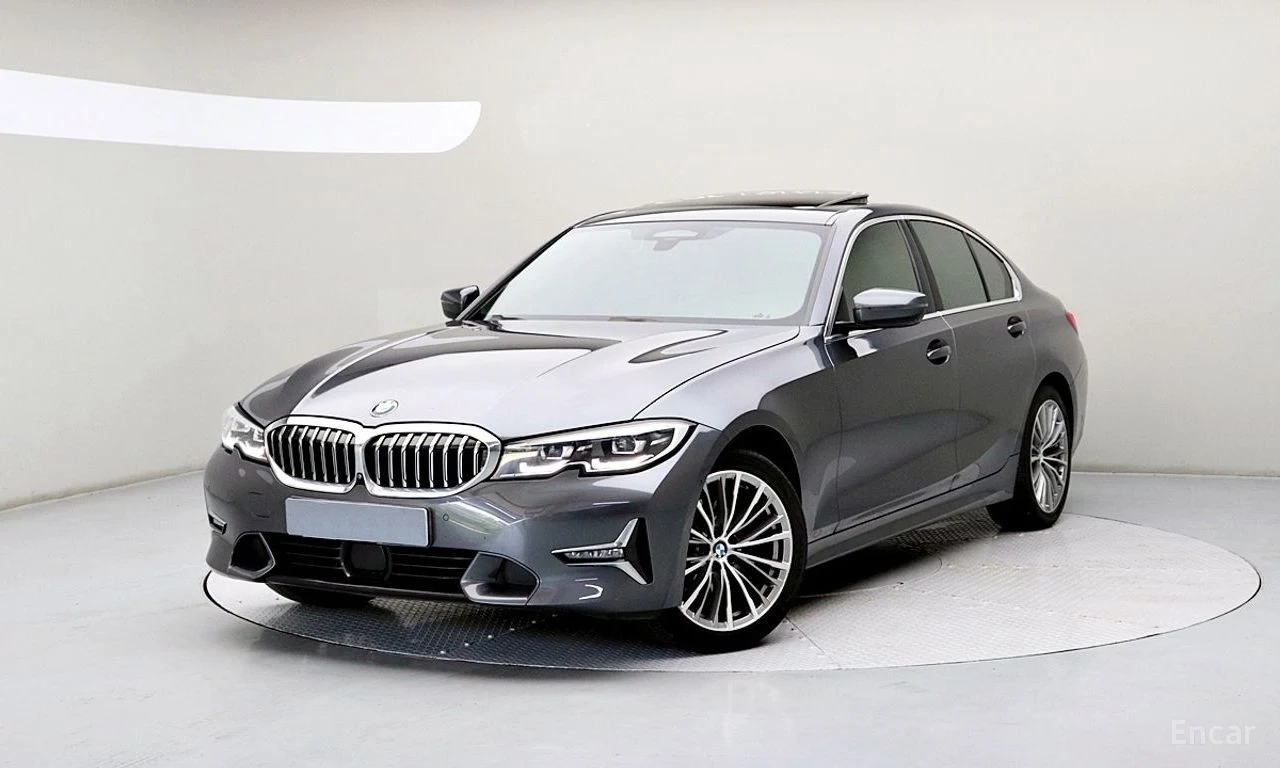 BMW 3 Series 320i Luxury