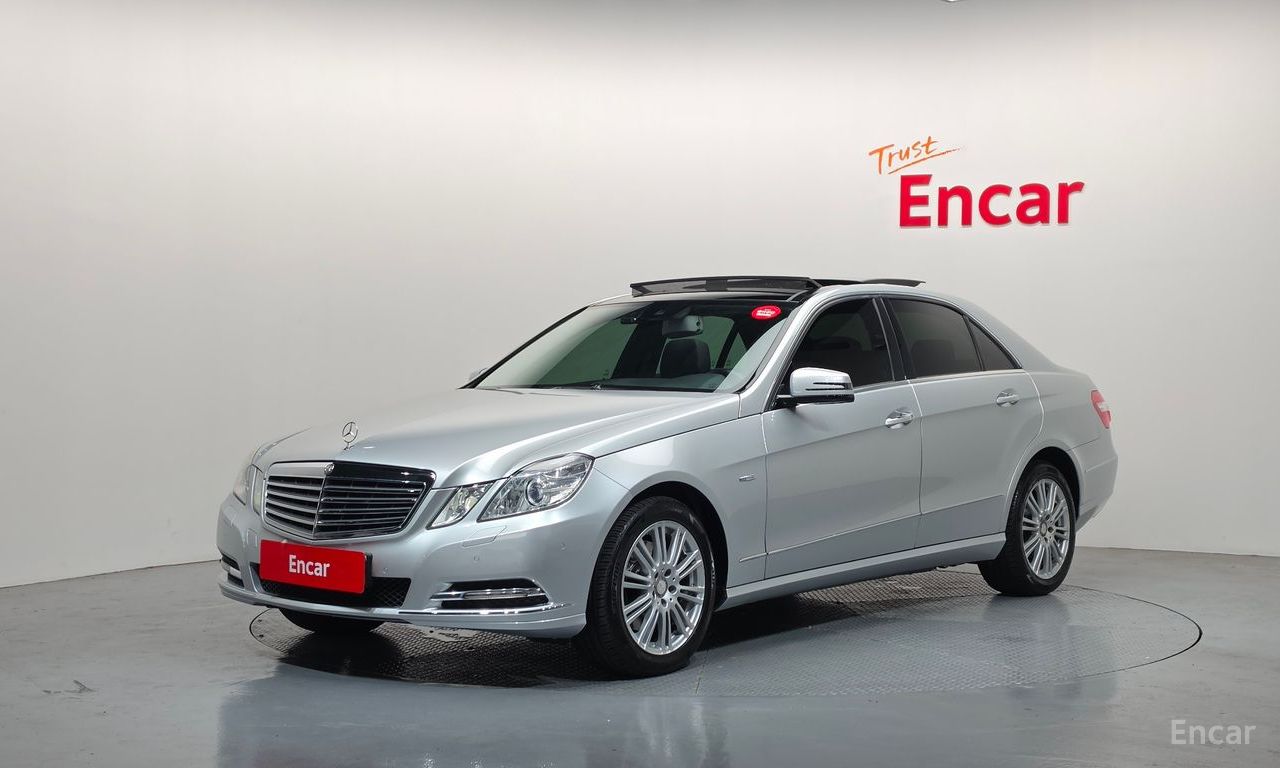 Mercedes-Benz E-Class E300