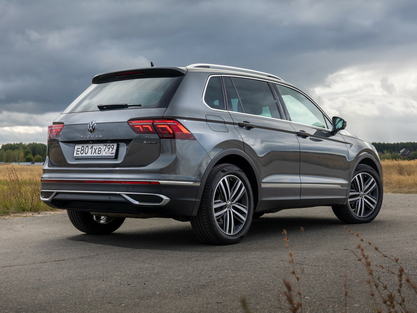 Volkswagen Tiguan 2.0 TDI Prestige — Фотографии комплектации 21
