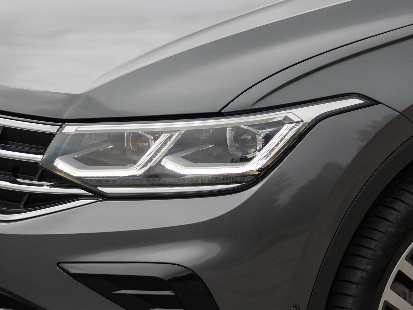 Volkswagen Tiguan 2.0 TDI Prestige — Фотографии комплектации 31