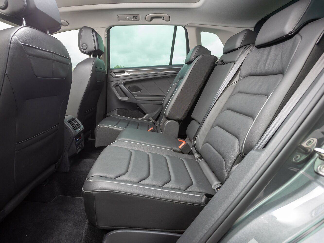 Volkswagen Tiguan 2.0 TDI Prestige — Фотографии комплектации 7