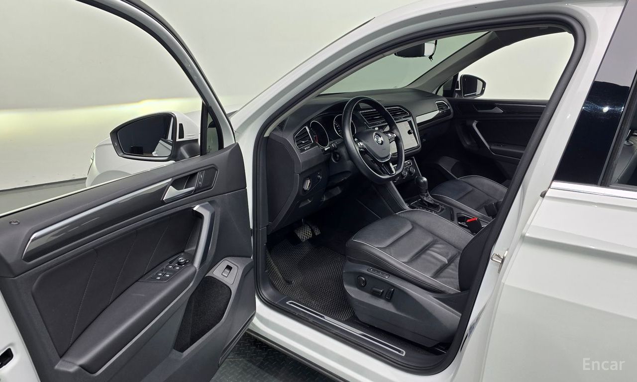 Volkswagen Tiguan 2.0 TDI Prestige — Фотографии автомобиля 11