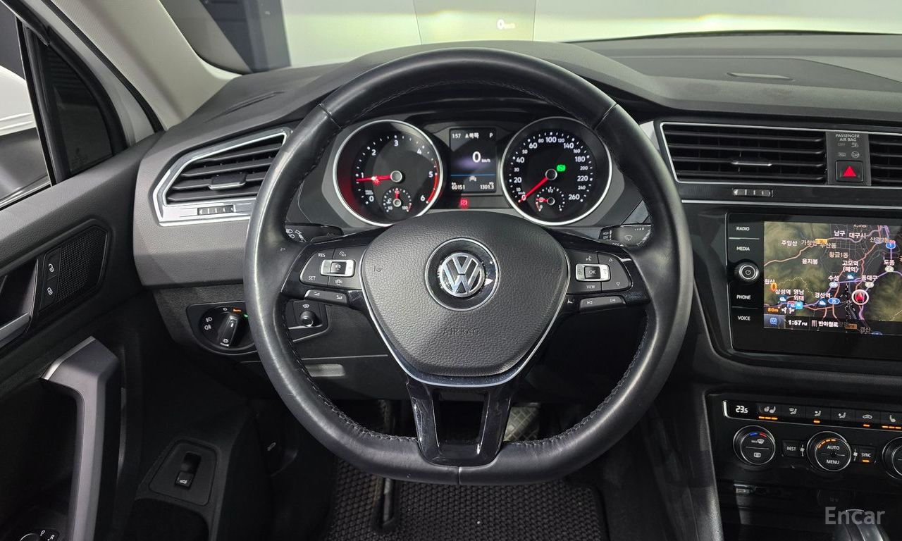 Volkswagen Tiguan 2.0 TDI Prestige — Фотографии автомобиля 13