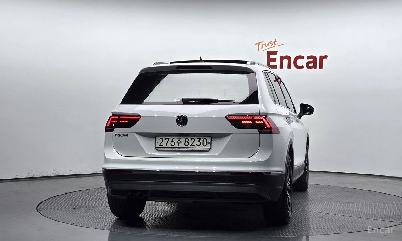 Volkswagen Tiguan 2.0 TDI Prestige — Фотографии автомобиля 4