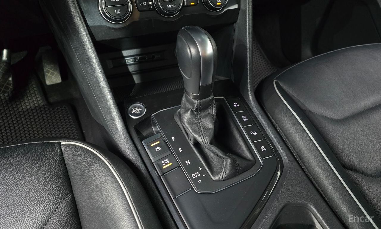 Volkswagen Tiguan 2.0 TDI Prestige — Фотографии автомобиля 9