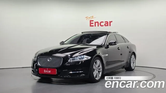 Jaguar XJ X351