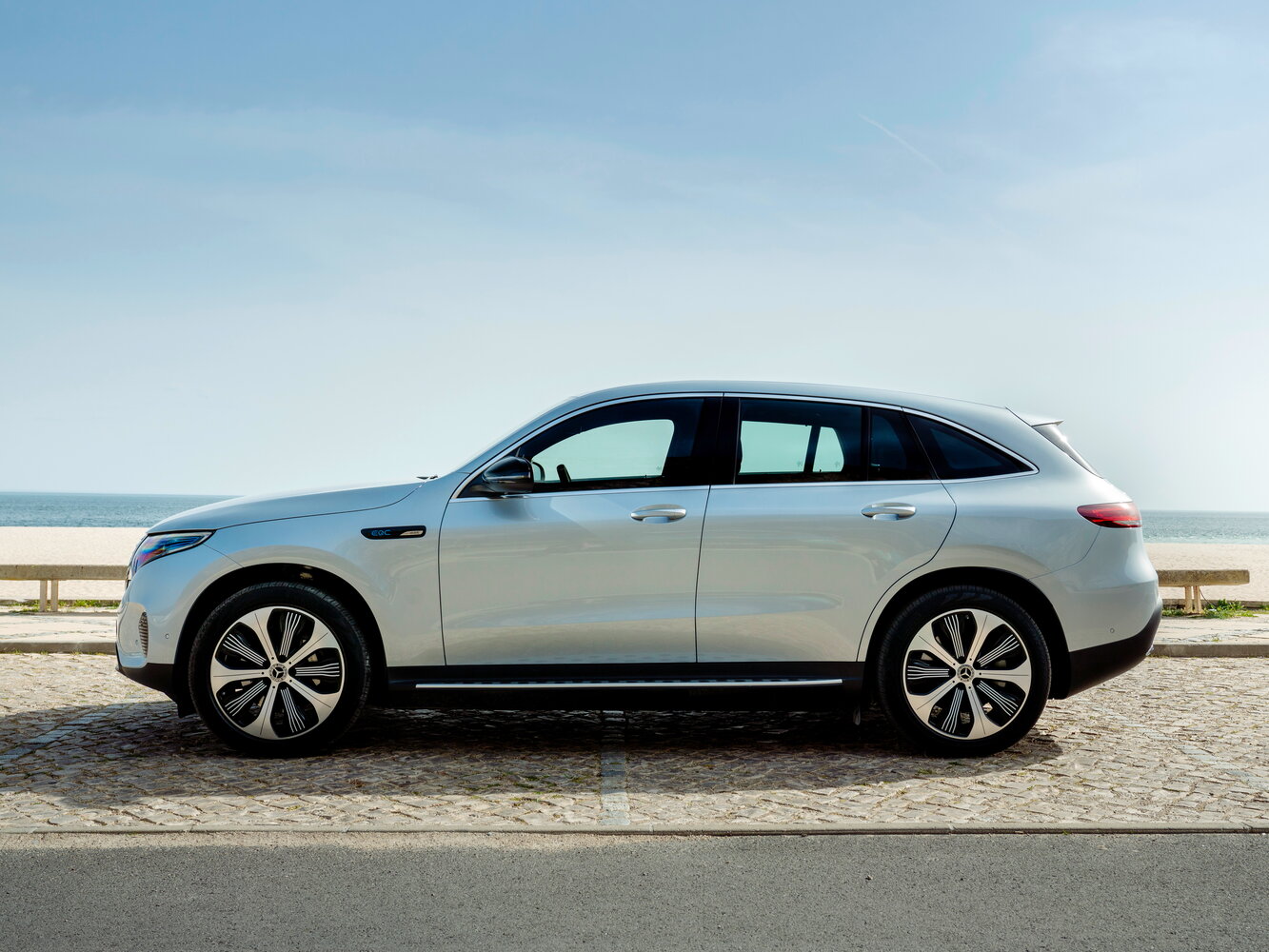 Mercedes-Benz EQC 2021 EQC 400 4MATIC — Фотографии комплектации 3