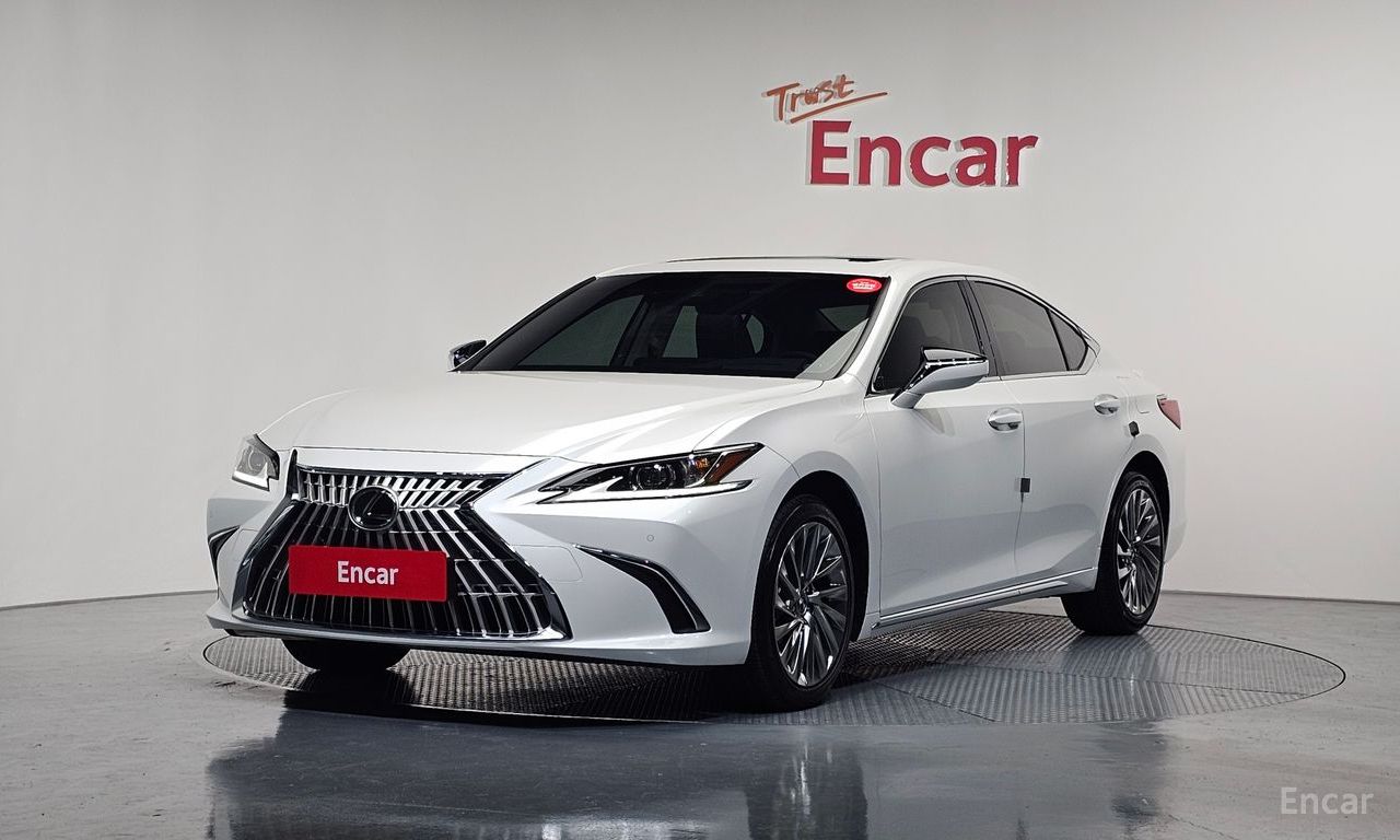 Lexus ES Luxury Plus