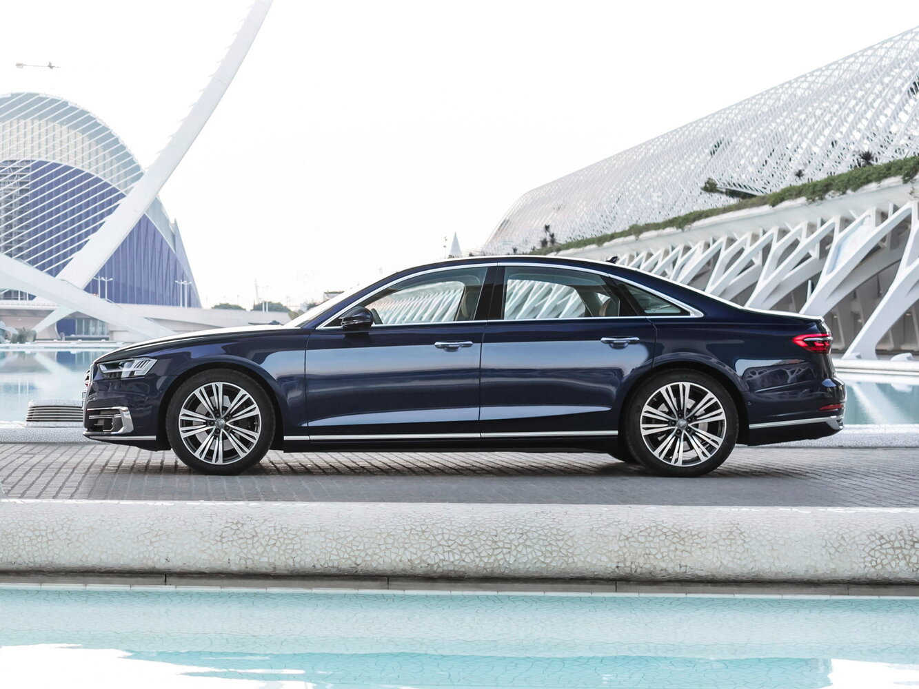 Audi A8 2017 A8L 45 TFSI quattro — Фотографии комплектации 3