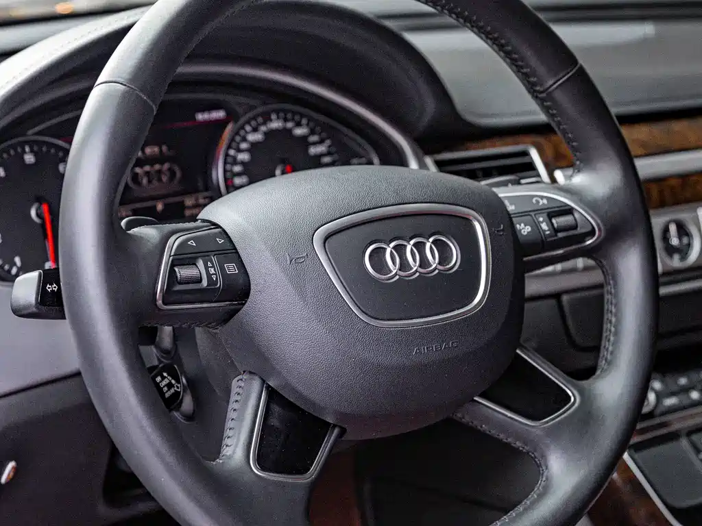 Audi A8 2017 A8L 45 TFSI quattro — Фотографии автомобиля 12