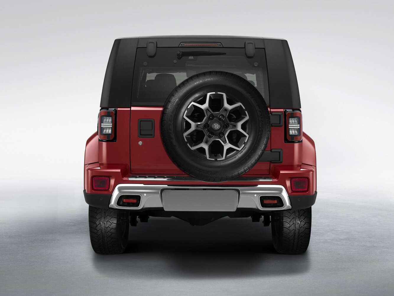 BAIC BJ40 2018 PLUS 2.3T AT Flagship V — Фотографии комплектации 3