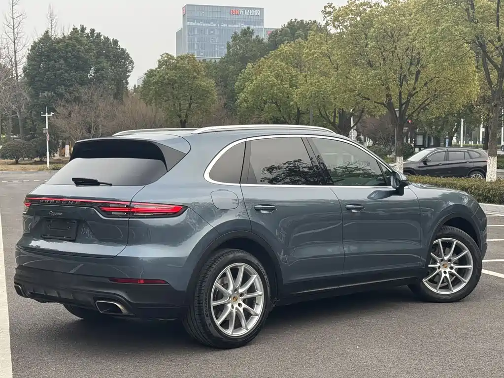 Porsche Cayenne 2019 Cayenne 3.0T — Фотографии автомобиля 3