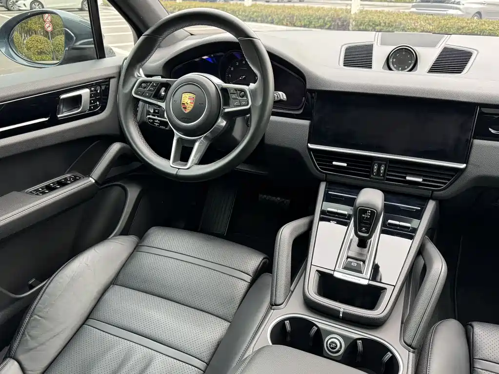 Porsche Cayenne 2019 Cayenne 3.0T — Фотографии автомобиля 6