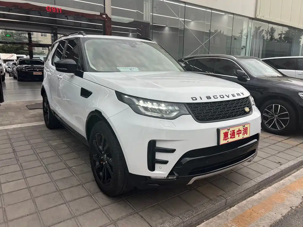 Land Rover Discovery 2020 3.0 SC V6 30 — Фотографии автомобиля 3