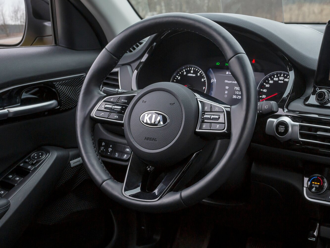 Kia Seltos Noblesse — Фотографии комплектации 15