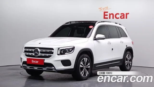 Mercedes-Benz GLB-Class X247 GLB220