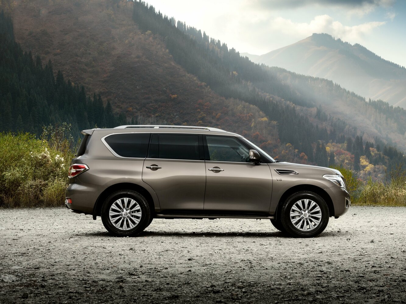 Nissan Patrol 2018 4.0L AT 7 мест — Фотографии комплектации 3