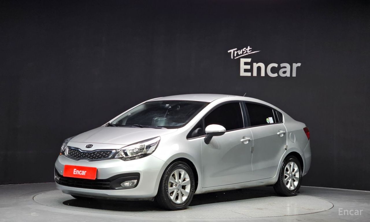 Kia Pride Luxury