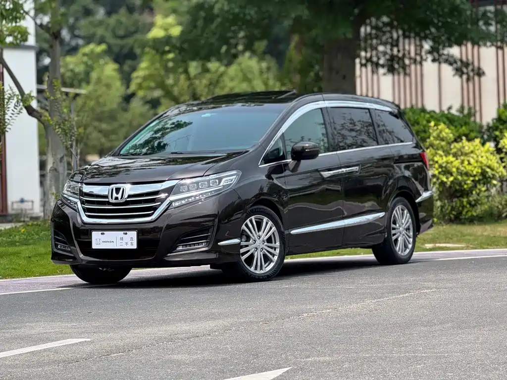 Honda Elysion 2016 2.4L Luxury