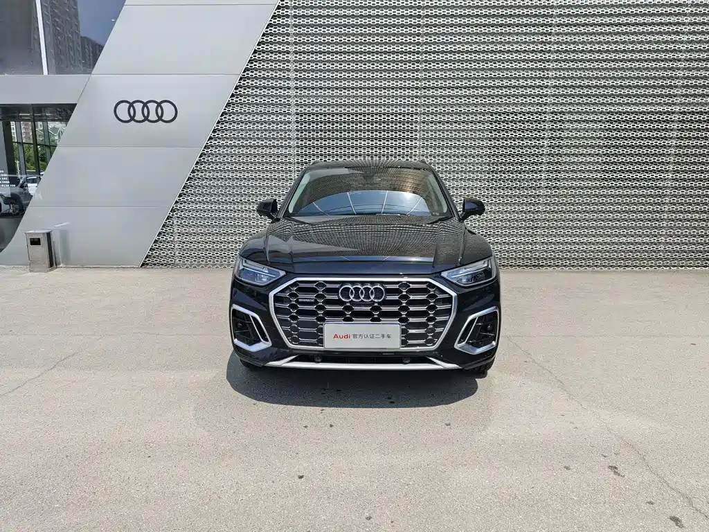 Audi Q5L 2025 40 TFSI Fashion