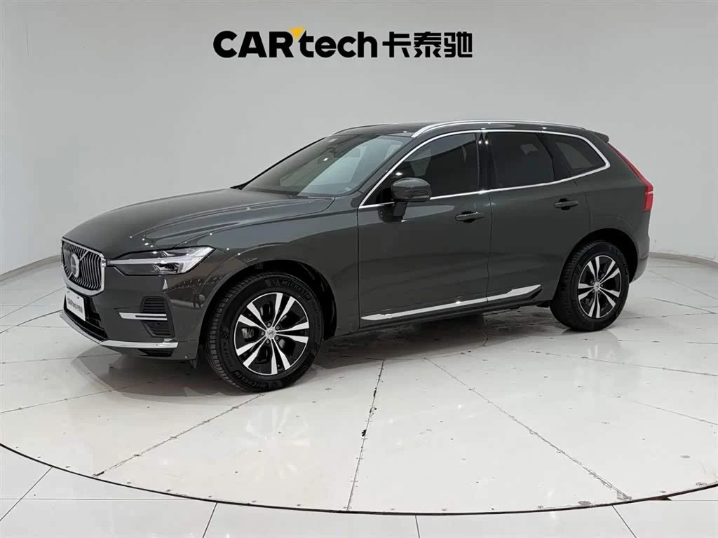 Volvo XC60 2022 B5 4WD Luxury