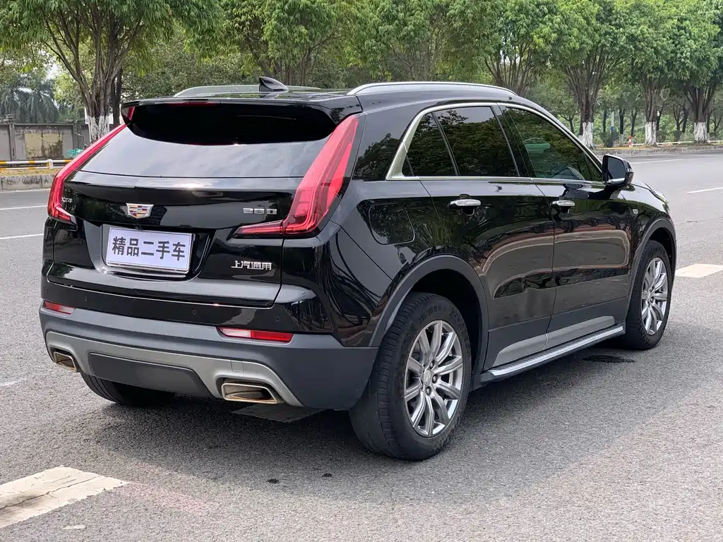 Cadillac XT4 2021 28T Lead — Фотографии автомобиля 6