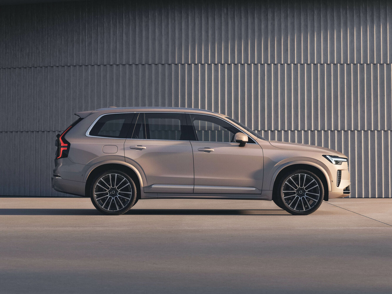 Volvo XC90 B6 — Фотографии комплектации 3