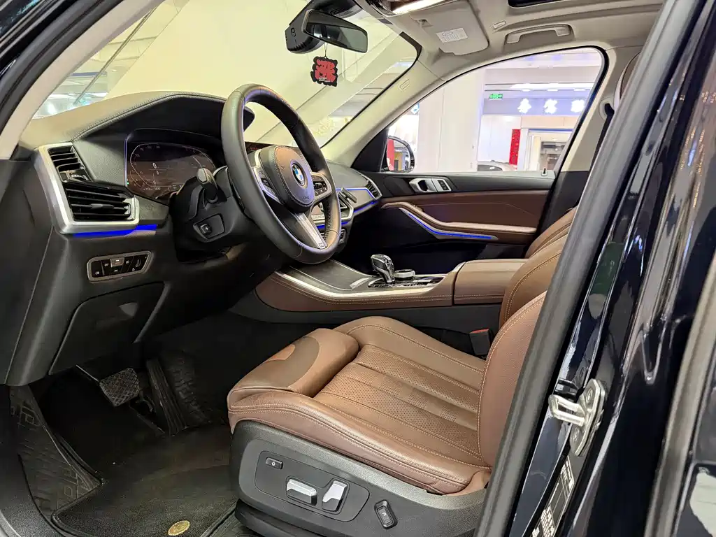 BMW X5 2022 xDrive30i M Sport — Фотографии автомобиля 5