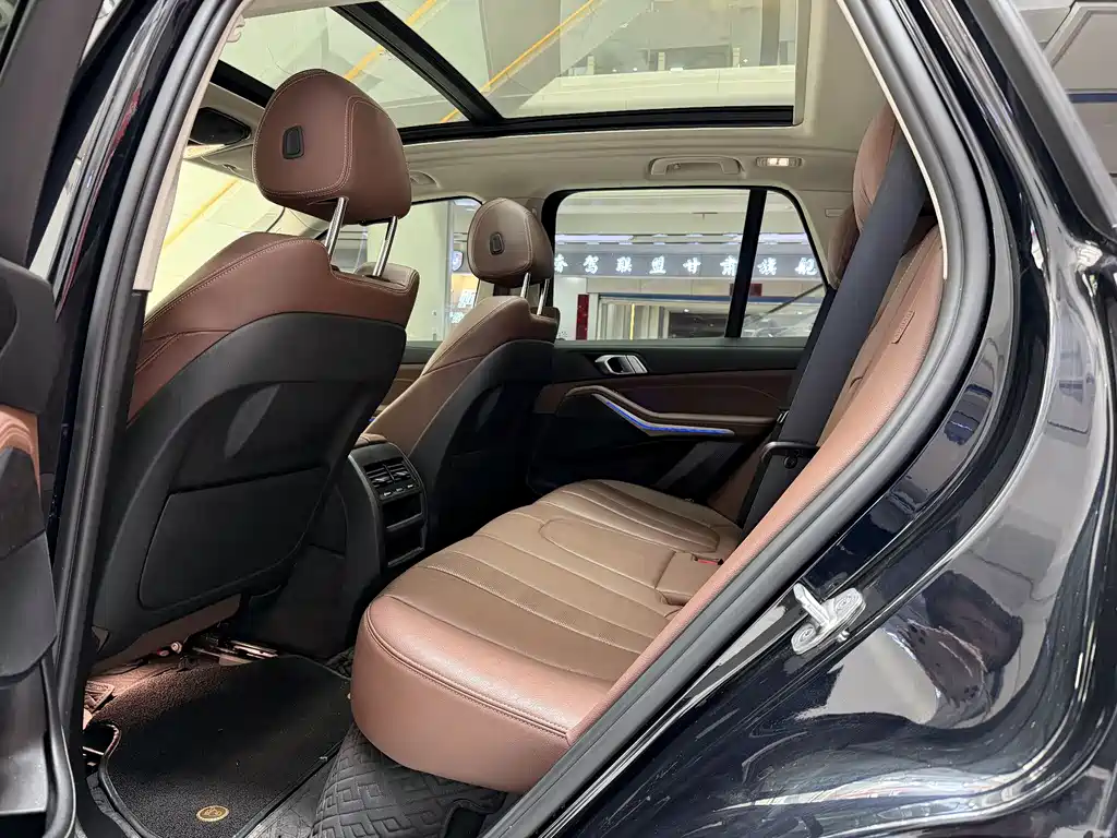 BMW X5 2022 xDrive30i M Sport — Фотографии автомобиля 7