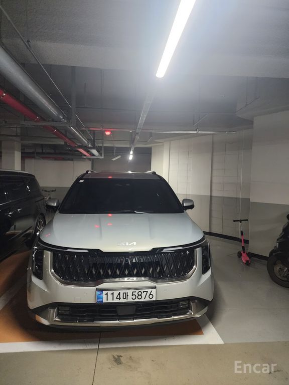 Kia Carnival HEV 9 Noblesse