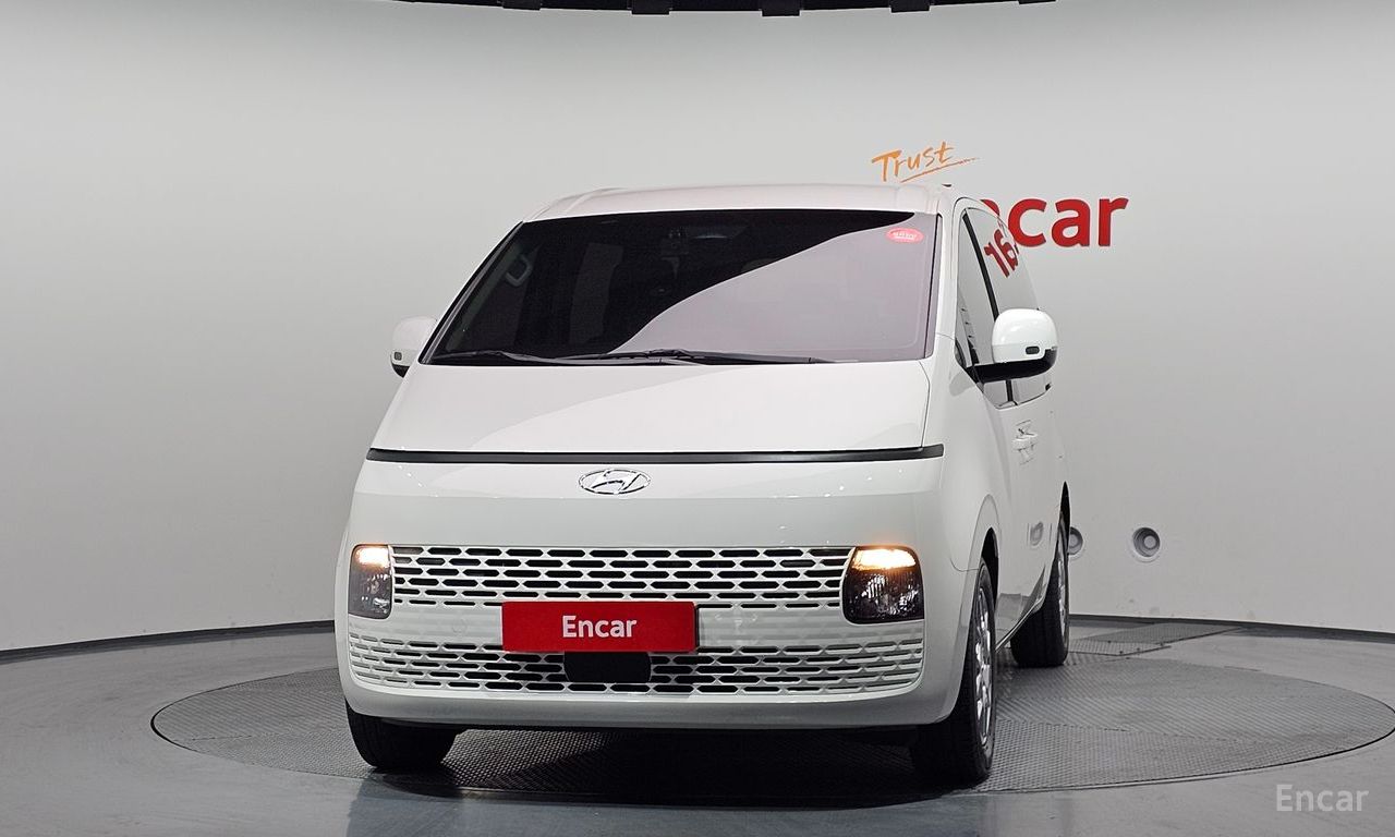 Hyundai Staria Modern — Фотографии автомобиля 3