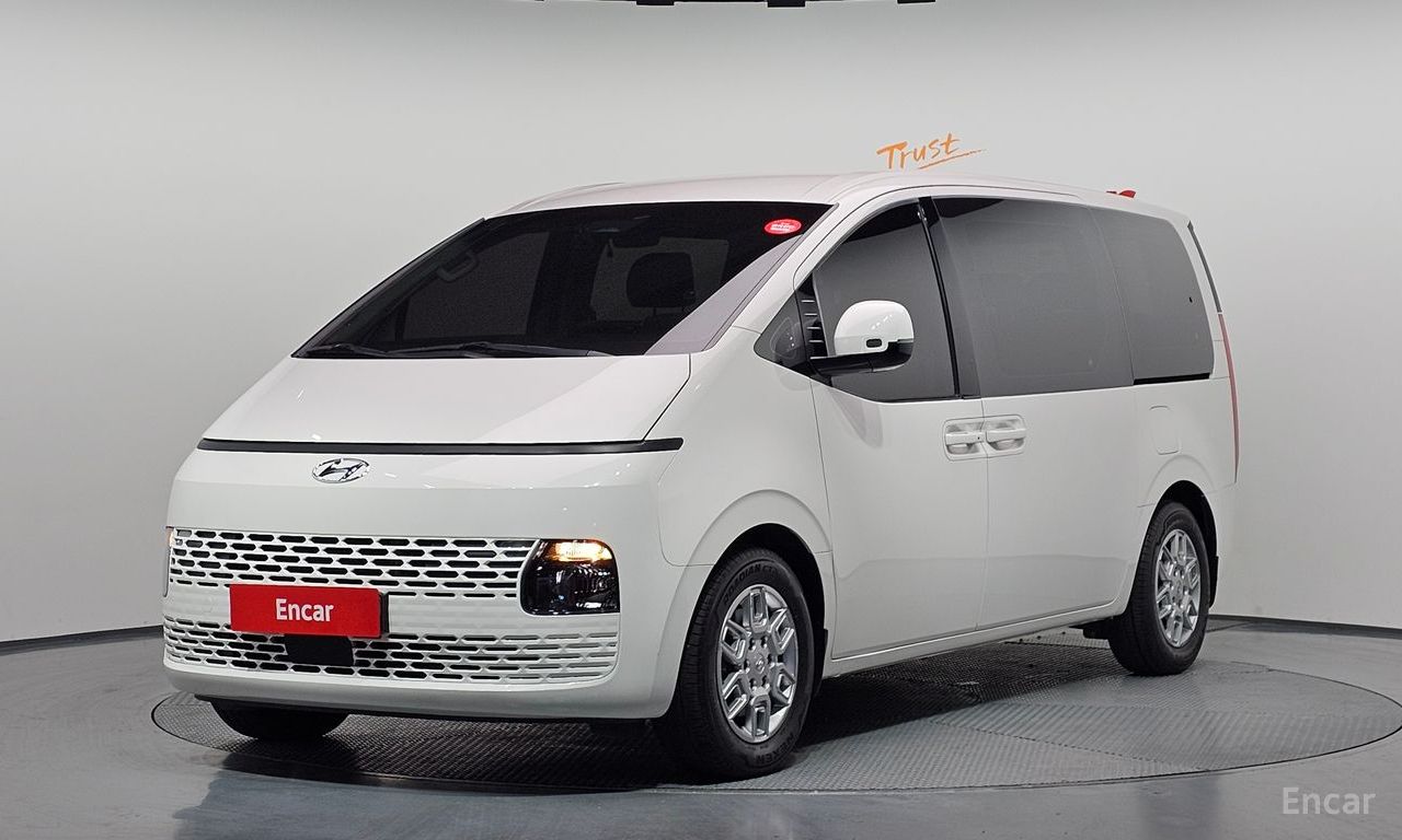 Hyundai Staria Modern