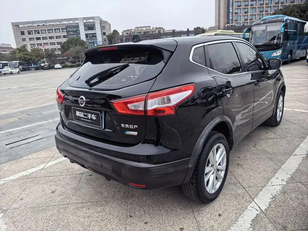 Nissan Qashqai 2017 2.0L CVT Elite V — Фотографии автомобиля 5