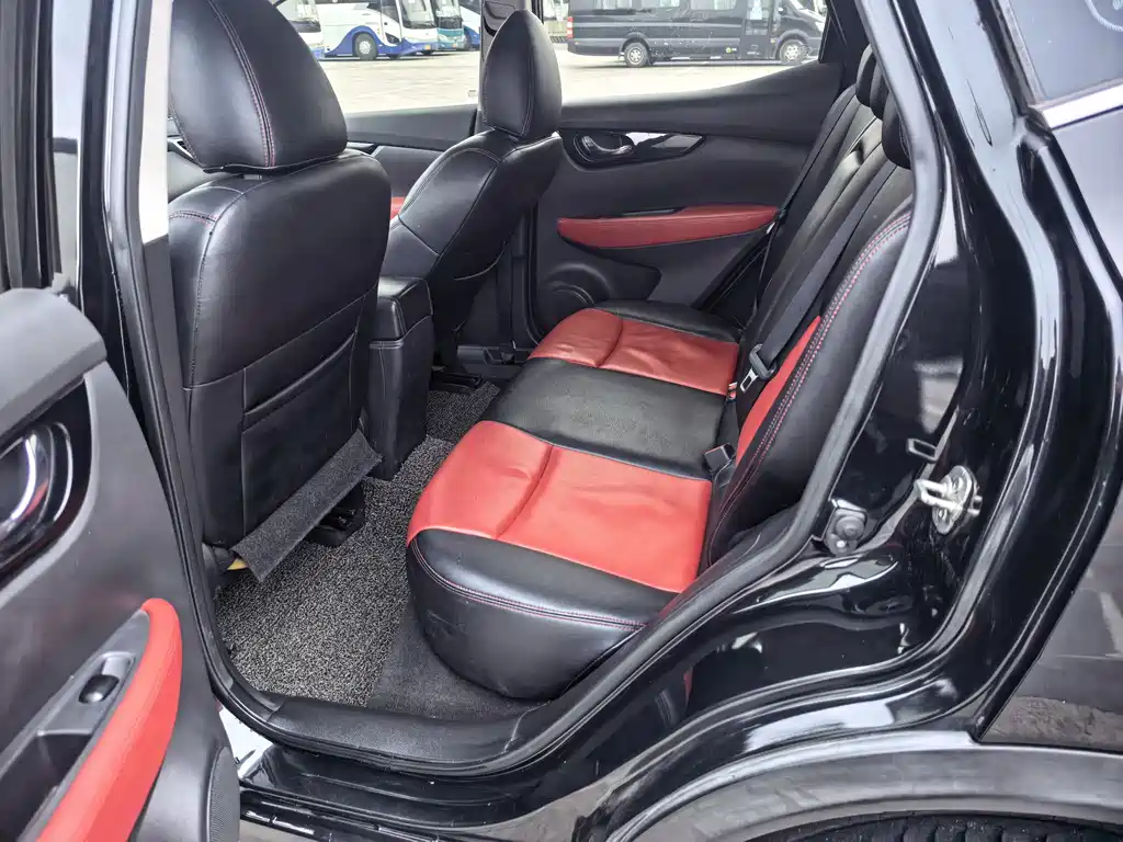Nissan Qashqai 2017 2.0L CVT Elite V — Фотографии автомобиля 8