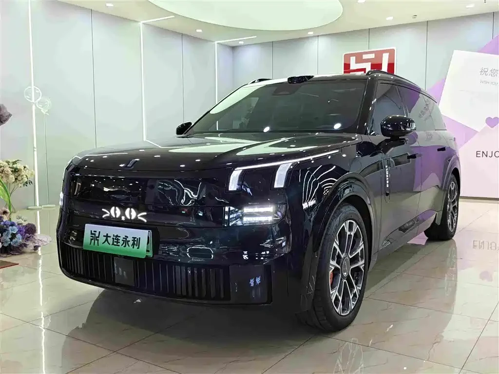 Lynk & Co 900 2025 1.5T Ultra 6 мест