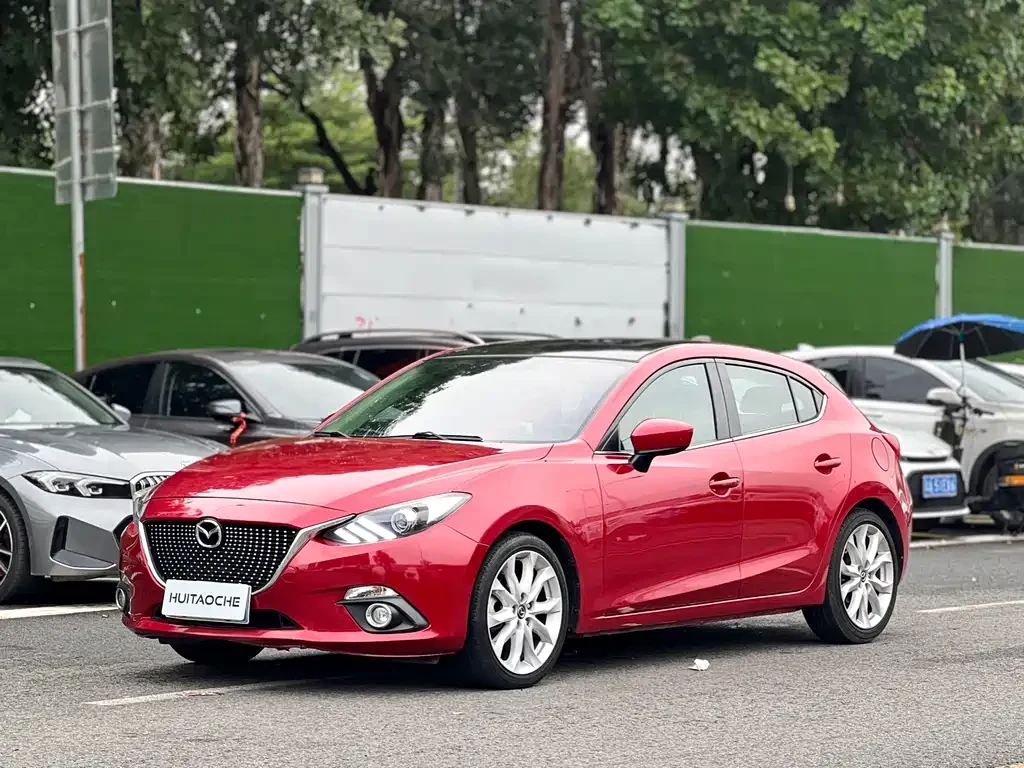 Mazda Mazda3 3 2016 2.0L AT Flagship