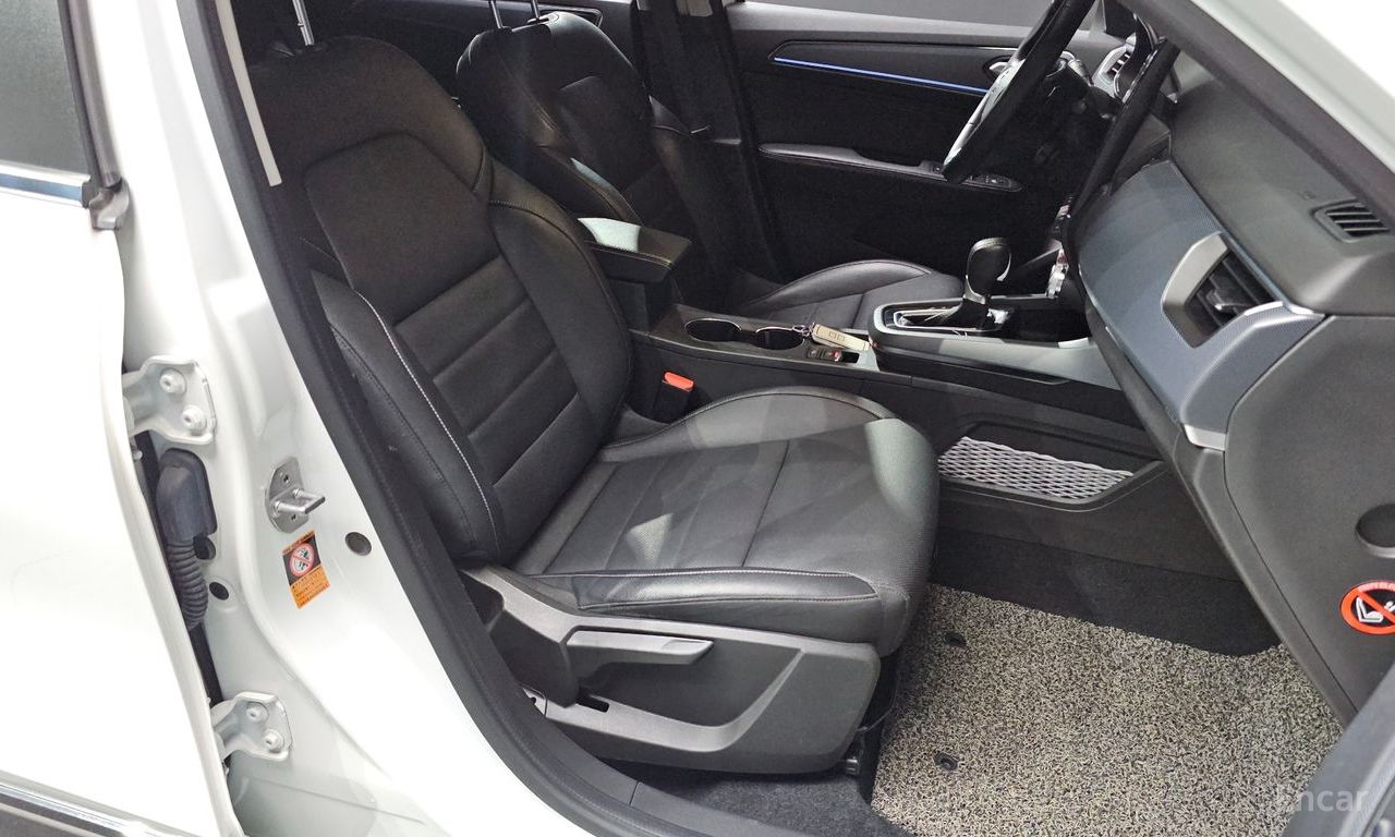 Renault XM3 1.3 TCe RE Signature — Фотографии автомобиля 12
