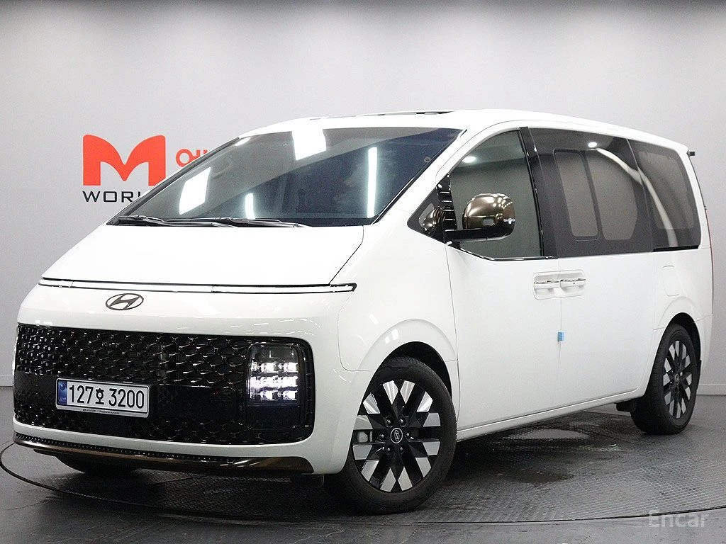 Hyundai Staria Inspiration