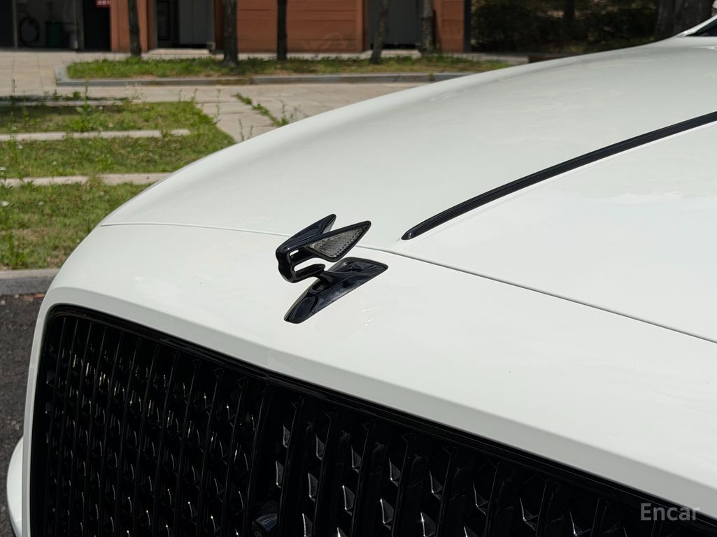 Bentley Flying Spur — Фотографии автомобиля 3